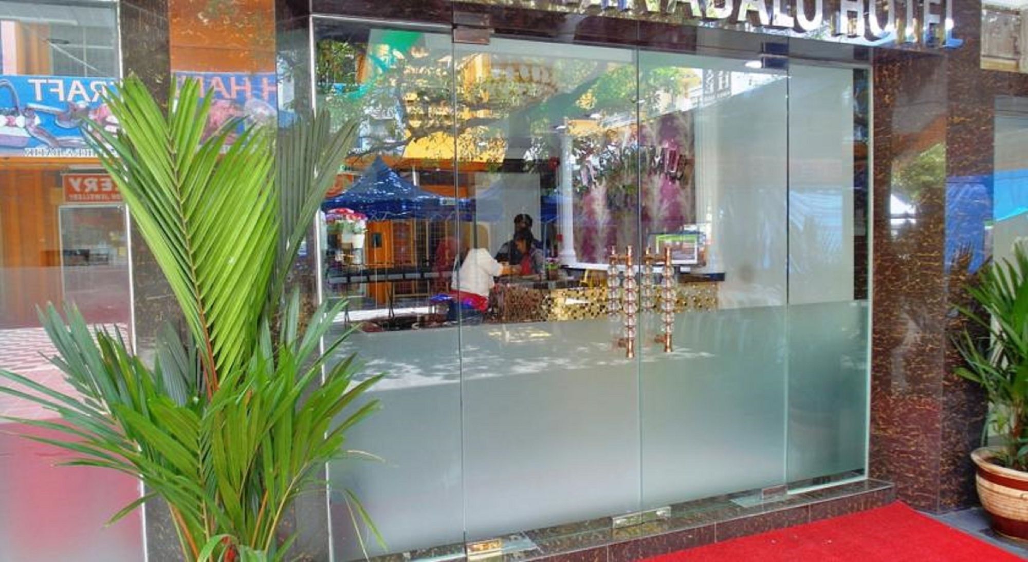 Classic Kinabalu Hotel Kota Kinabalu Exterior foto