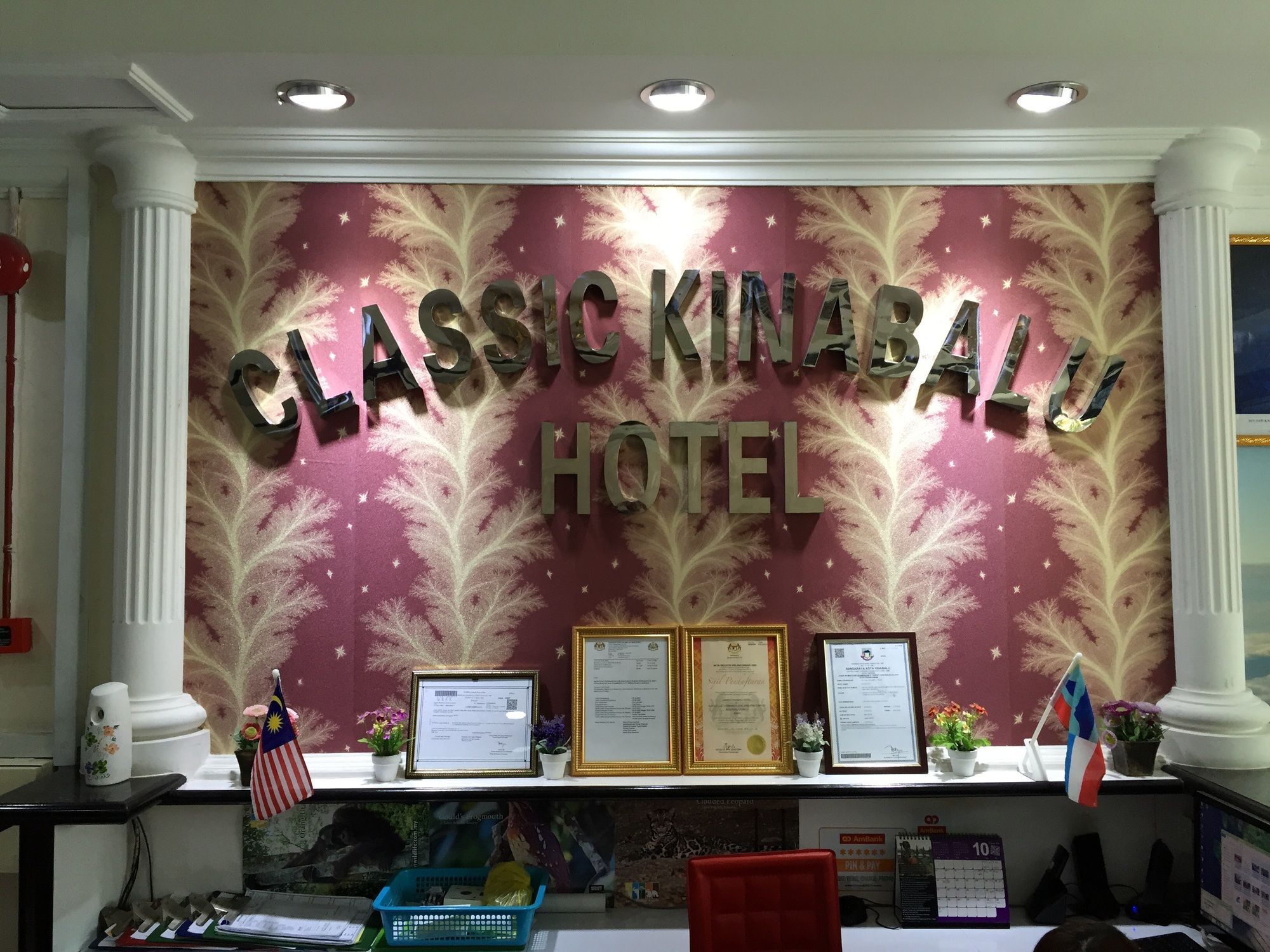Classic Kinabalu Hotel Kota Kinabalu Exterior foto